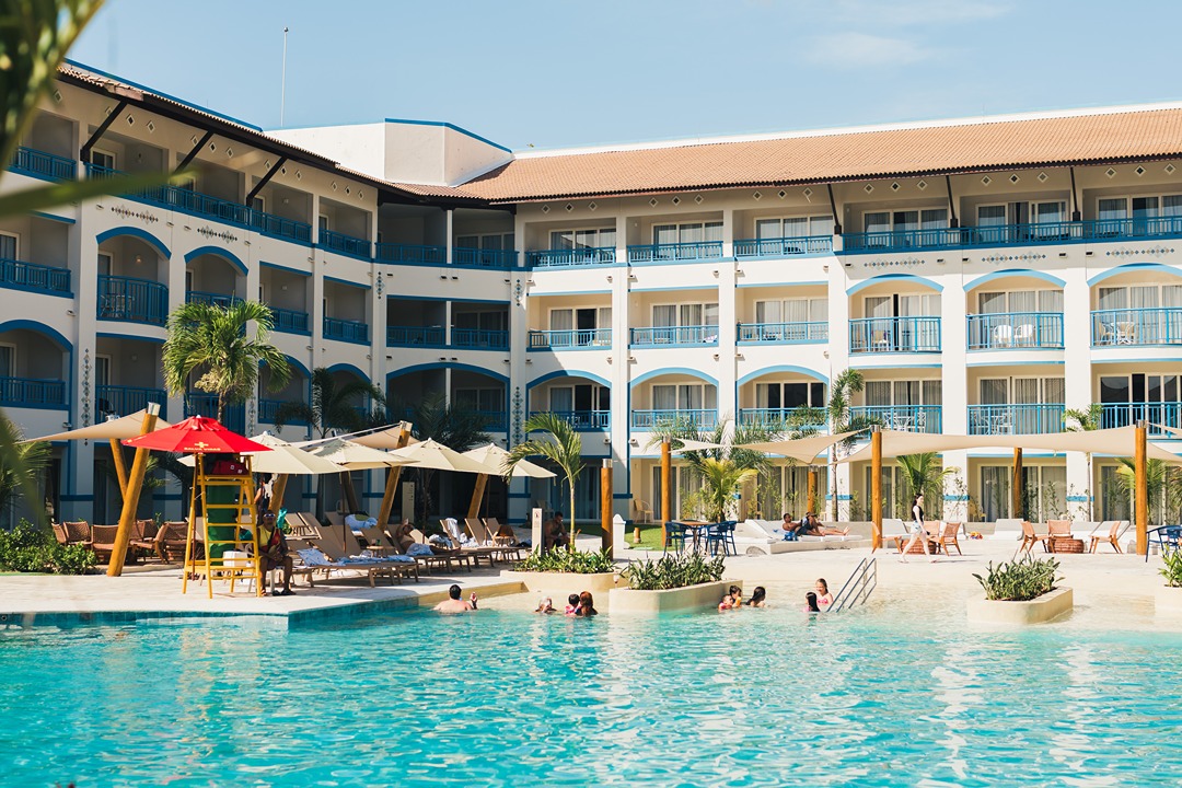 05ae0521-a1f9-4513-b290-2f9a274f264f_r_o